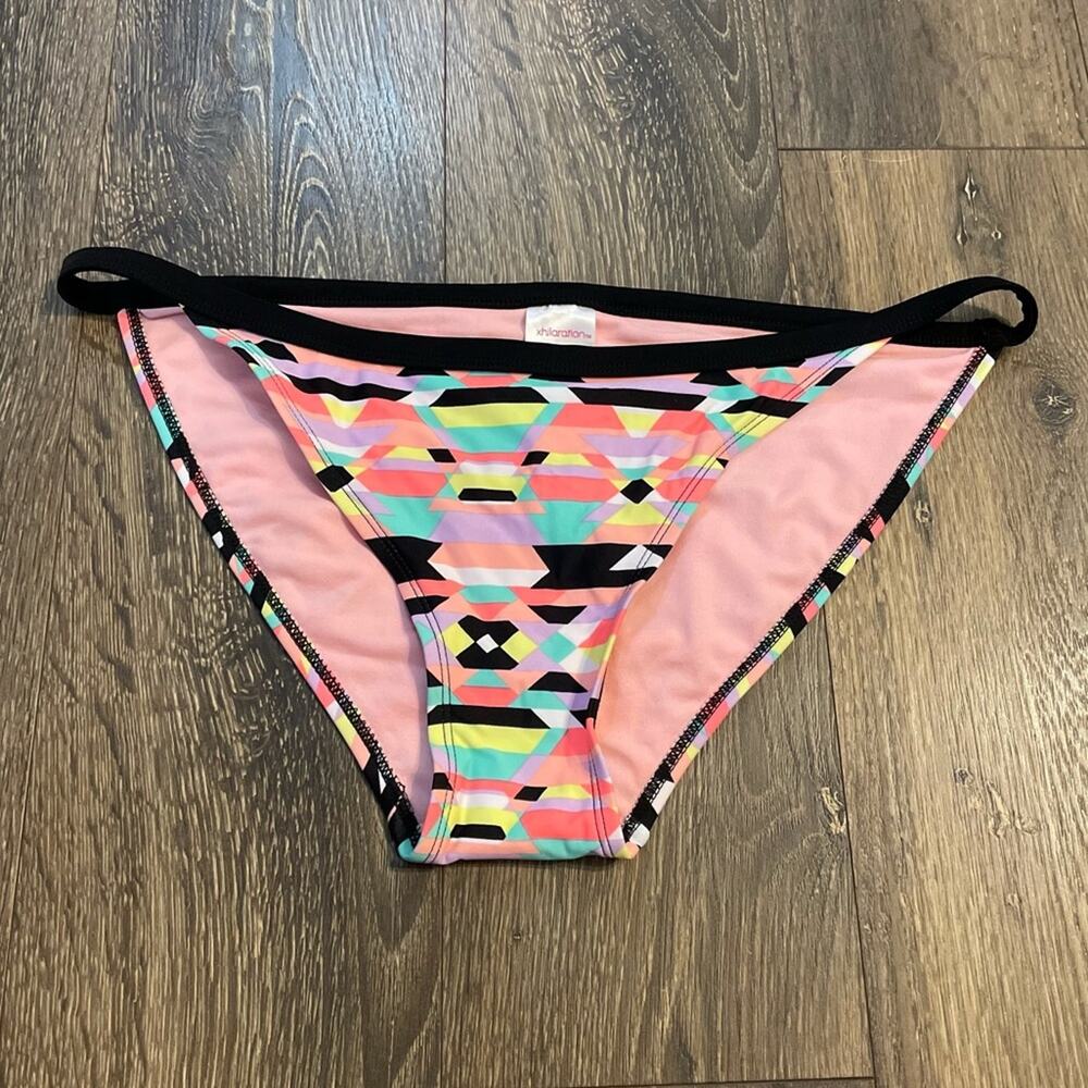 BNWT! XHILIRATION Geometric Patterned Swimsuit Bottoms Size L